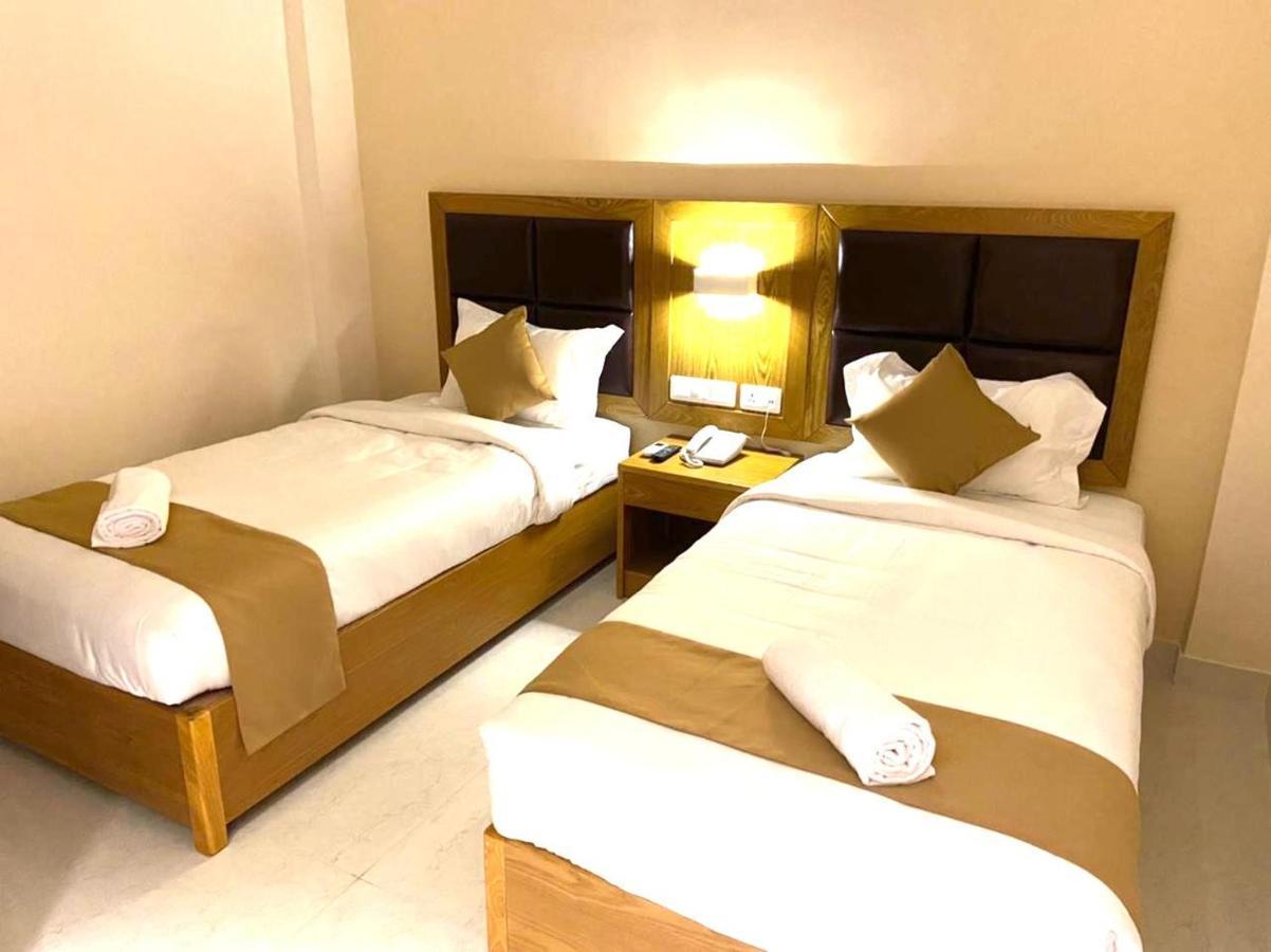 Tag Hotels Irugur Ngoại thất bức ảnh