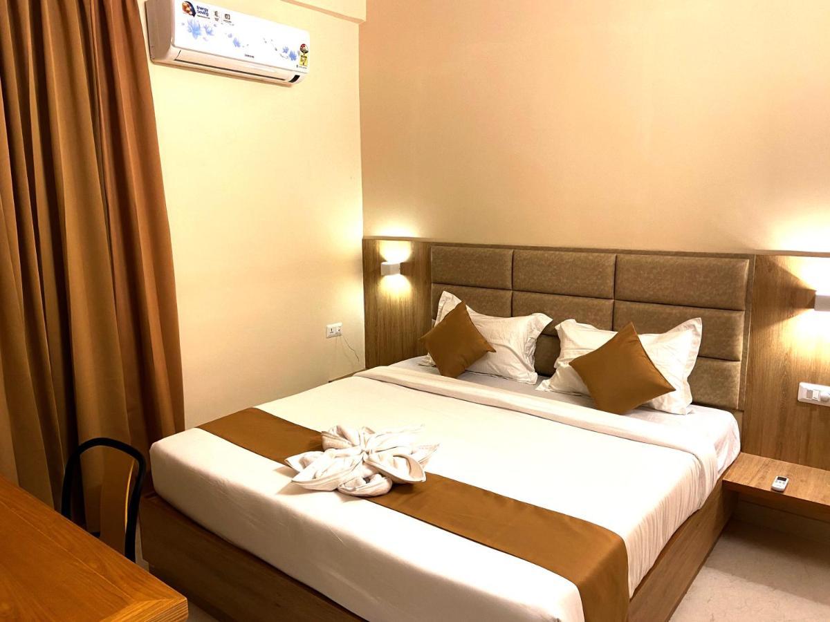 Tag Hotels Irugur Ngoại thất bức ảnh