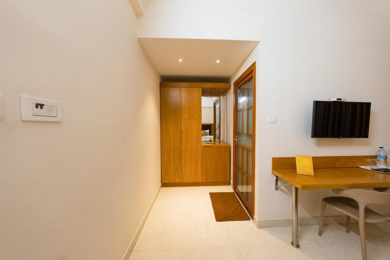 Tag Hotels Irugur Ngoại thất bức ảnh