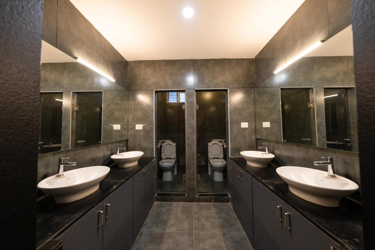 Tag Hotels Irugur Ngoại thất bức ảnh